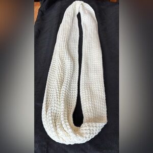 Elegant Cream Knit Infinity Scarf
